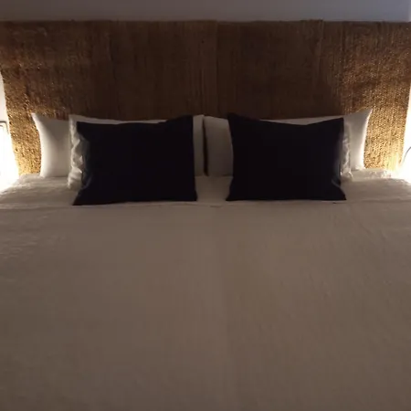 Hébergement de vacances Lar A Rola El Precio X Noche Es Dia Y Medio Check In 9am Out 21pm