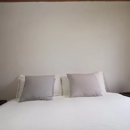 Hébergement de vacances Lar A Rola El Precio X Noche Es Dia Y Medio Check In 9am Out 21pm Sabucedo
